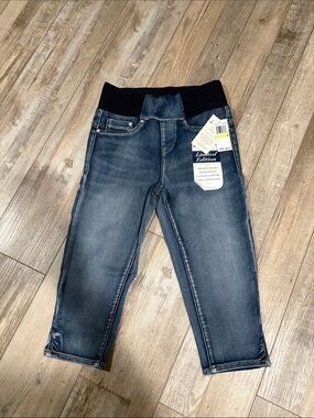 Seven7 Dark Blue Denim Capris with Black Pull-On Waistband
